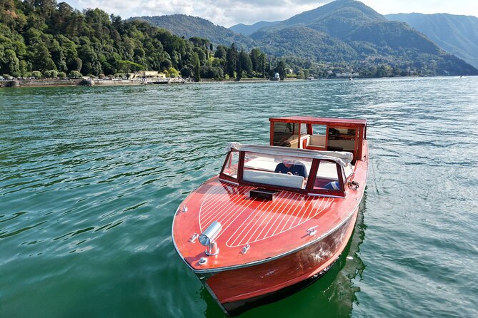 1 Hour Private Wooden Boat Tour on Lake Como 10 pax - Stop 6: Laglio and the Elegant Villa Lineup