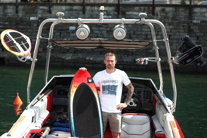 1H Wakeboard and Wakesurf on Lake Como with Mastercraft Boat - Your session timeline on the water (and what it likely includes)