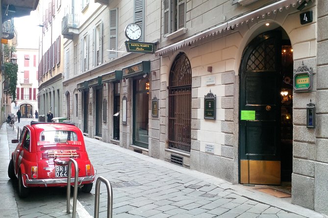 2 hour Vintage Fiat 500 Central City Tour in Milan - Roman ruins, the Banca d’Italia building, and Milan’s layers from the car