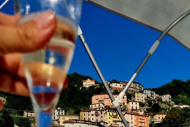 2 Hours and 30 Minutes Private Tour Lake Como - Snacks, prosecco, and the calm, smooth way the day runs