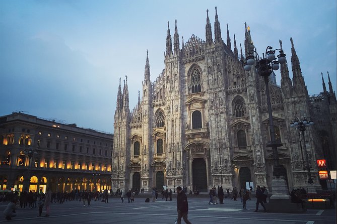 2-hours Duomo of Milan guided experience with entrance tickets - What the guide helps you notice at the cathedral