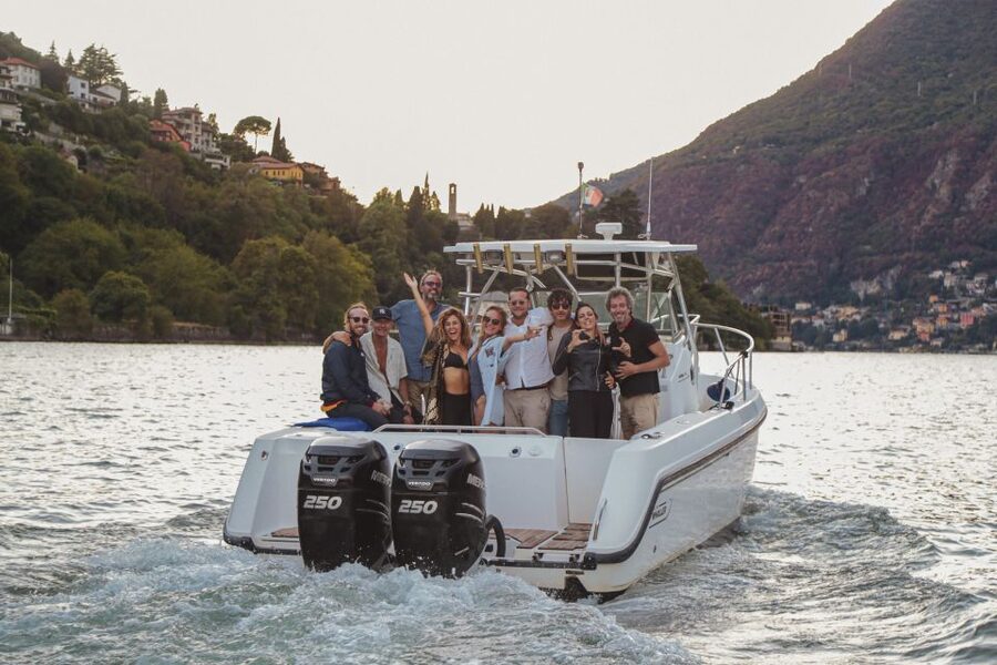 2 hours Private boat tour on lake of Como - Laglio to Moltrasio: villas you recognize, plus chances to cool off