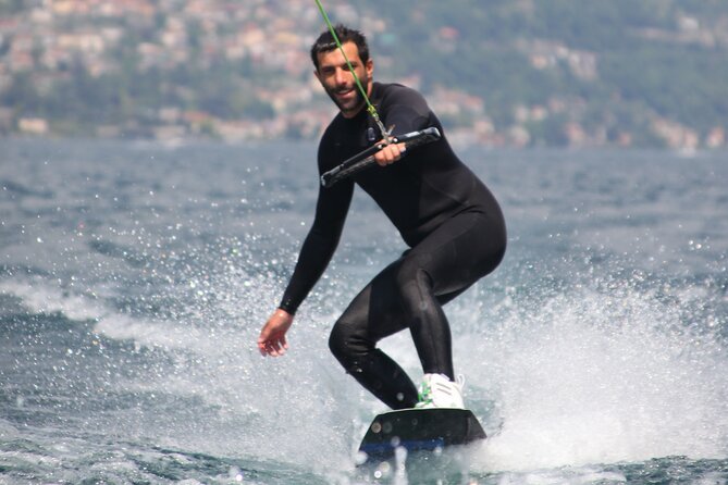 2H Wakeboard and Wakesurf on Lake Como with Mastercraft Boat - Safety, comfort, and what’s included (so you travel lighter)
