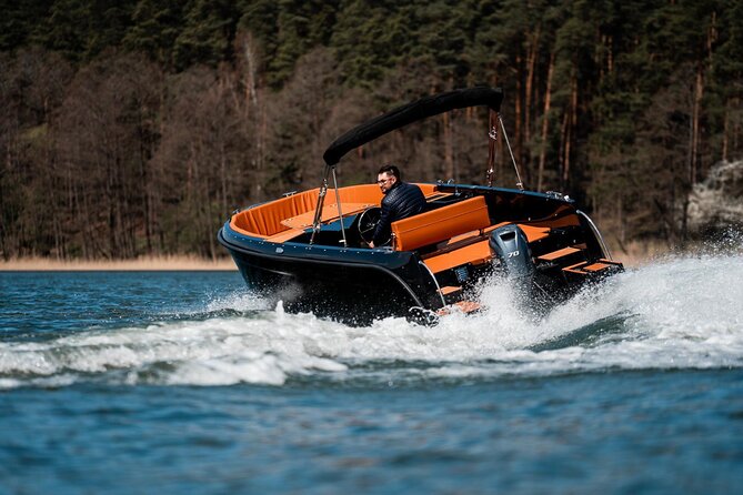 3 Hours Private Boat Tour in Subacco Lake Como - Key highlights you will feel fast