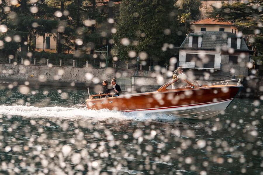 3 or 4 hours Classic Wooden Boat Tour with Prosecco - The big question is reliability: one bad day can happen