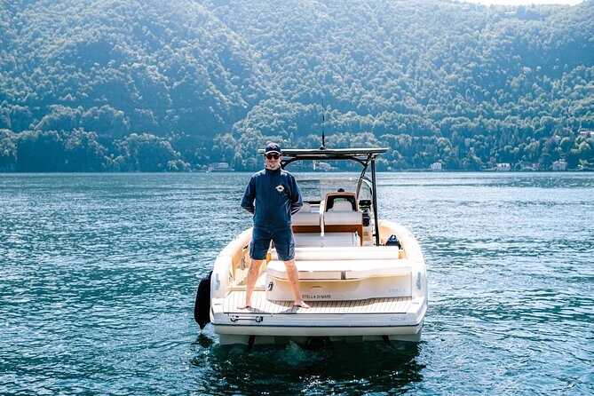 4H Private Cruise Bellagio Varenna Tender Yacht Invictus 6 Pax - Isola Comacina: the narrow channel and the villa-showcase coastline