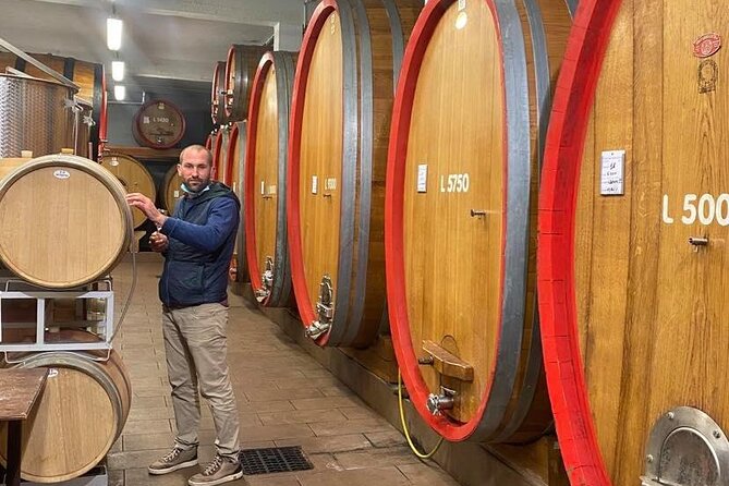Barolo&Barbaresco Wine Experience with a Local Winemaker / Milano - How the private format changes the whole experience