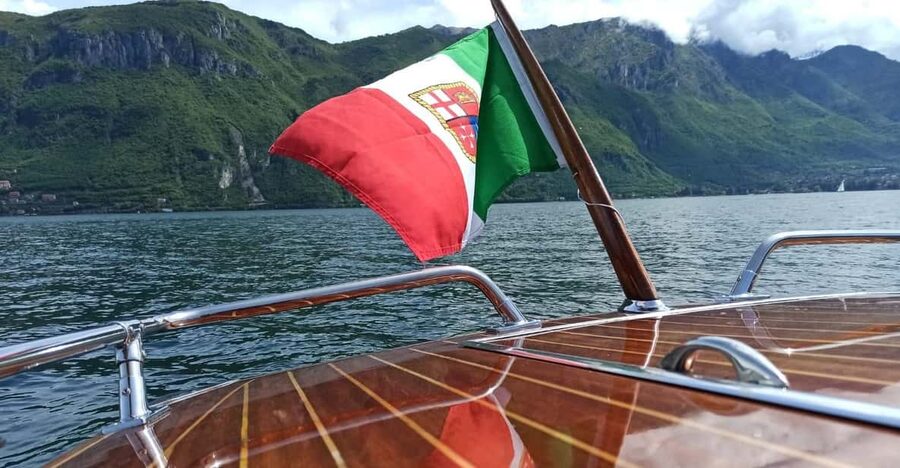 Bellagio/Menaggio: Private Trip on a Vintage Wooden Boat - Isola Comacina and the quieter historical island feel