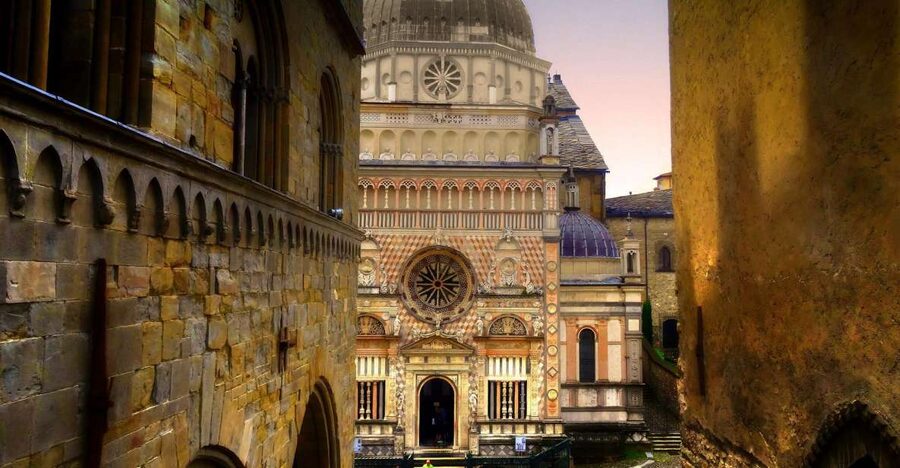 Bergamo: 2.5-Hour Private Upper Town Tour - From the Funicular to Città Alta in 2.5 Hours