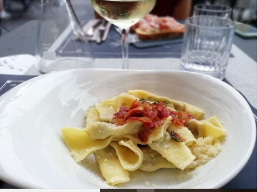 Bergamo: 3.5-Hour Traditional Food Tour - Guide quality is part of the product here