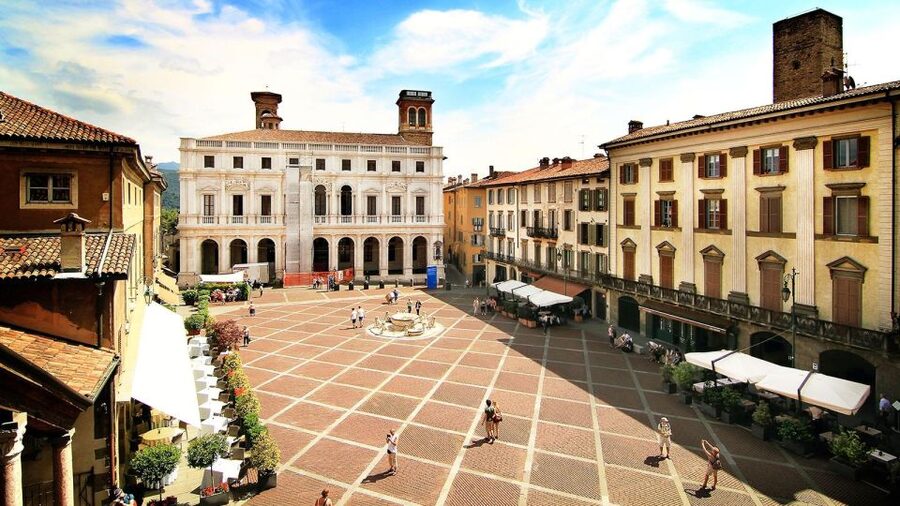 Bergamo Audioguide - TravelMate app for your smartphone - Languages and accessibility that keep things simple