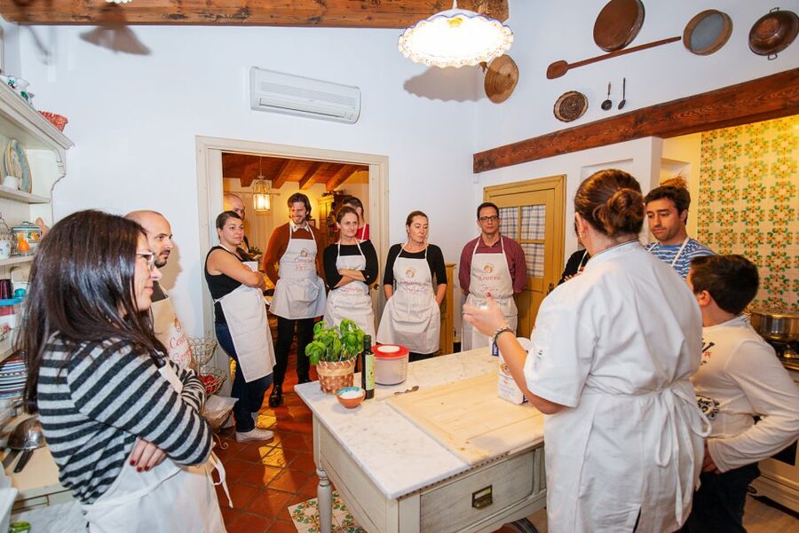 Bergamo: Cooking Class at a Local's Home - Your 3-hour flow: starter, pasta, dessert, then a proper sit-down meal