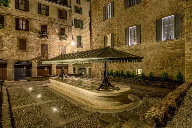 Bergamo: Digital Guide made by a Local for your walking tour - Stops You’ll Actually Enjoy: Monuments, Corners, Viewpoints
