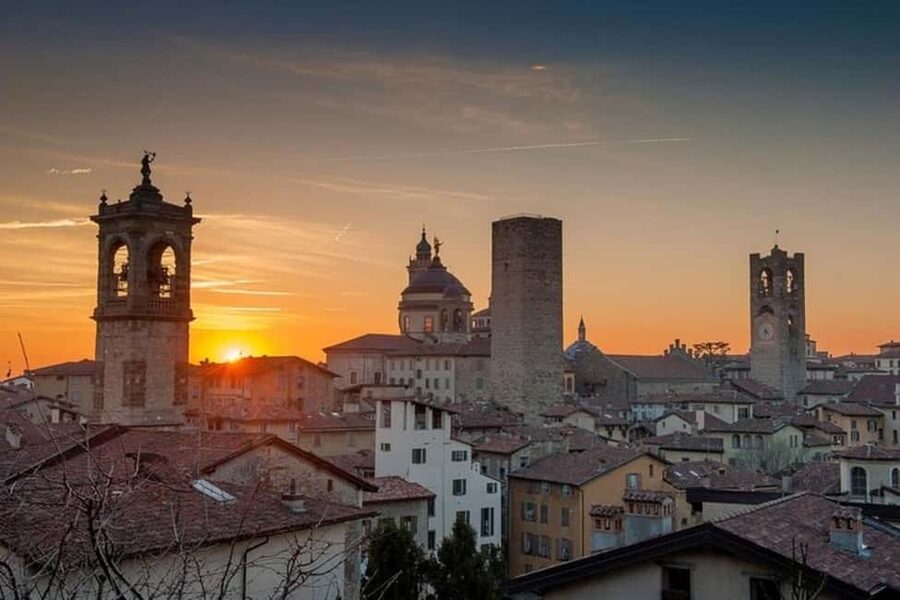 Bergamo : Highlights Private Walking Tour - Venetian Walls: UNESCO fortifications with real street-level meaning