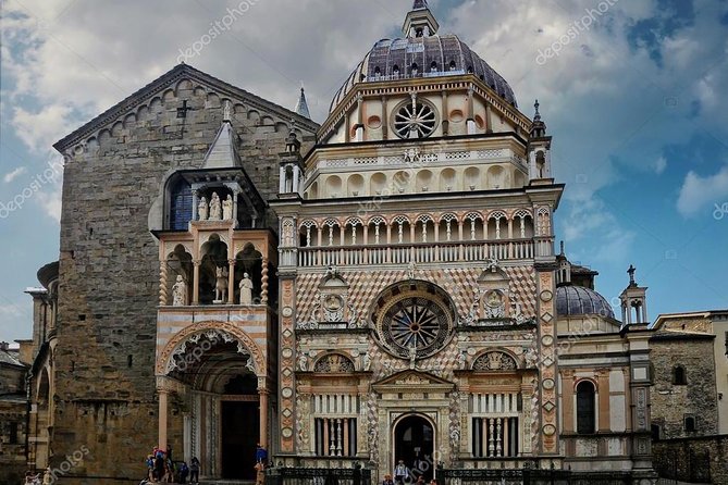 Bergamo private guided walking tour - Meeting at Piazza Mercato delle Scarpe, and what to expect from the timing