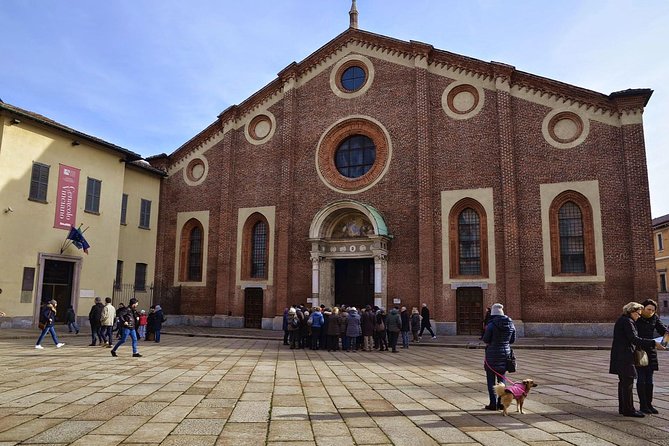 Best of Milan Experience Including Da Vinci's The Last Supper and Milan Duomo - Meeting at Piazzale Luigi Cadorna and the Milan dress-code reality check