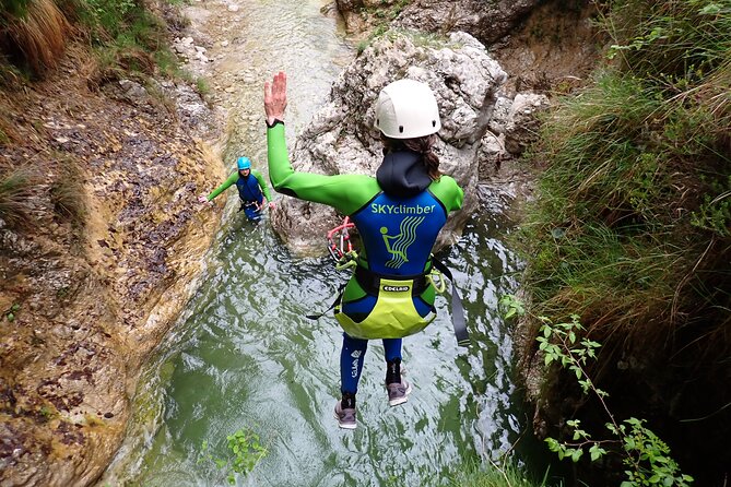 Canyoning "Summerrain" - fullday Canyoning Tour also for beginner - Timing: what 4 hours feels like in real life