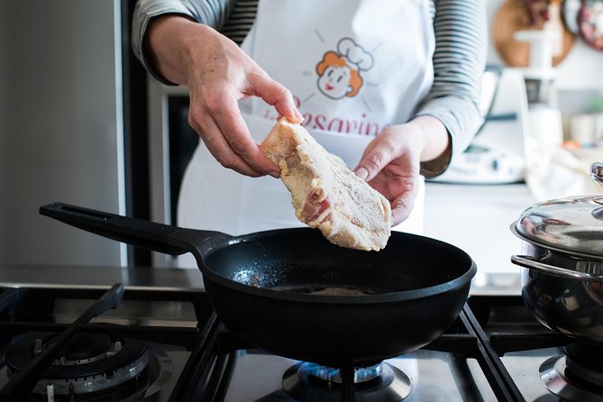 Cesarine: Cooking Class with tasting at Local's Home in Milan - The Home Setup: Location, Transport, and Practical Sanitary Rules