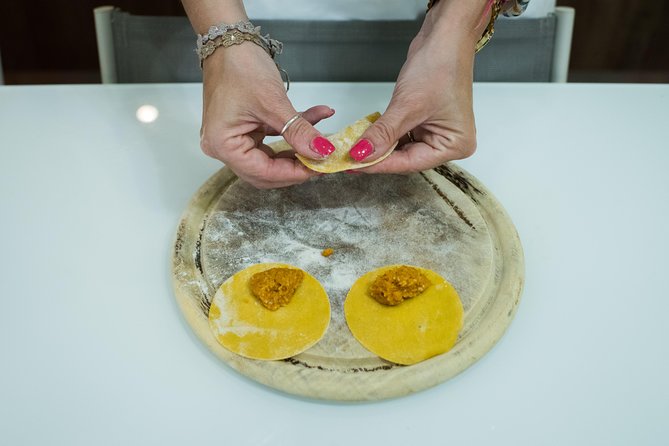 Cesarine: Small group Pasta and Tiramisu class in Bergamo - Why Cooking in a Bergamo Home Feels More Like Dinner