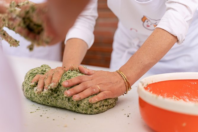 Cesarine: Small group Pasta and Tiramisu class in Varenna - The pasta portion: what you’ll make and how you’ll learn