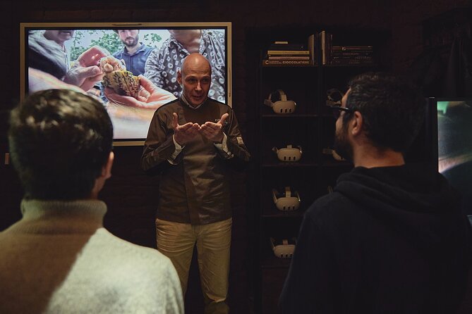 Chocolate Experience at La Fabbrica del Cioccolato in Milan - VR 360: The Cacao Plantation Story Before You See the Machines