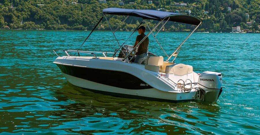 Como: 2-Hour Boat Rental on Lake Como - Meet the boat at Bar Lario, Como (Lungo Lario Trieste 28)