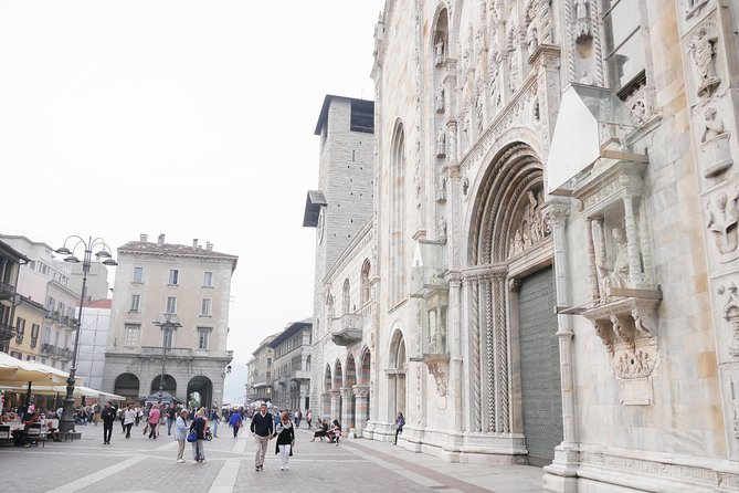 Como city and its History Exclusive Walking Tour (1 h from Milan) - Stop 5: Porta Torre, Roman city walls you can still read