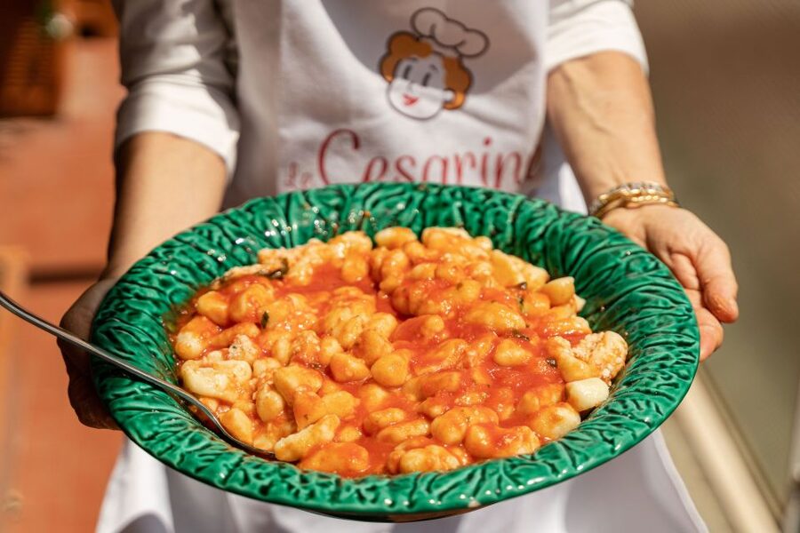Como: Dining Experience at a Local Home - English-Italian Teaching Support and Dietary Requirements