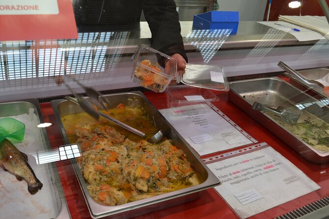 Como Food Tour and the Farmers Market - Piazza San Fedele, a medieval mood break between tastings