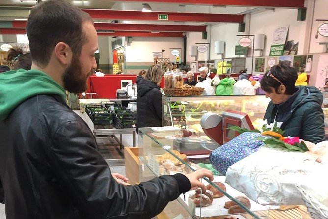 Como Food Tour and the Farmers Market - What you actually eat and drink: espresso, cheese, wine, gelato