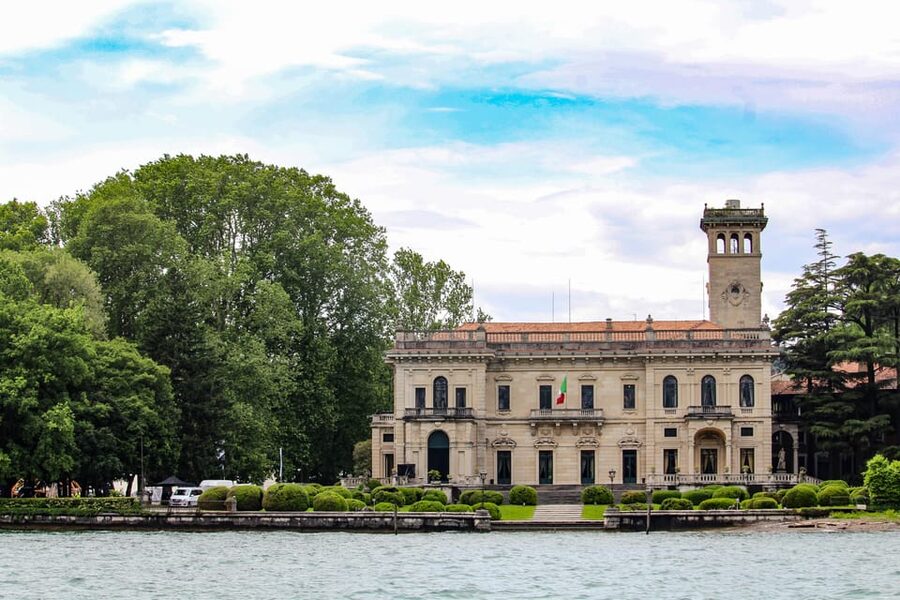Como: Lake Como Shared Boat Tour - Weather, What to Bring, and Simple On-Boat Rules