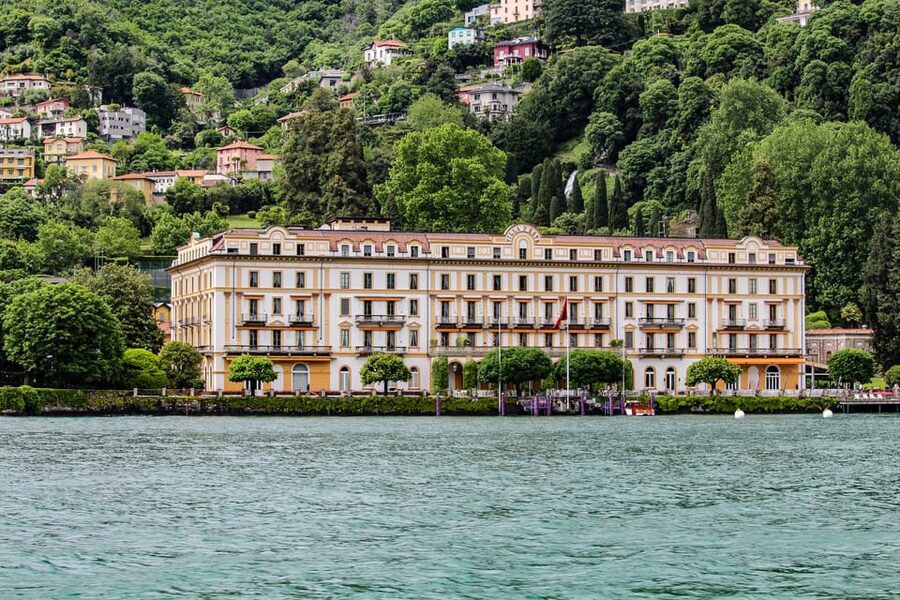 Como: Lake Como Shared Boat Tour - Cernobbio Villa Parade: Villa d’Este, Villa Erba, Villa Pizzo, and More