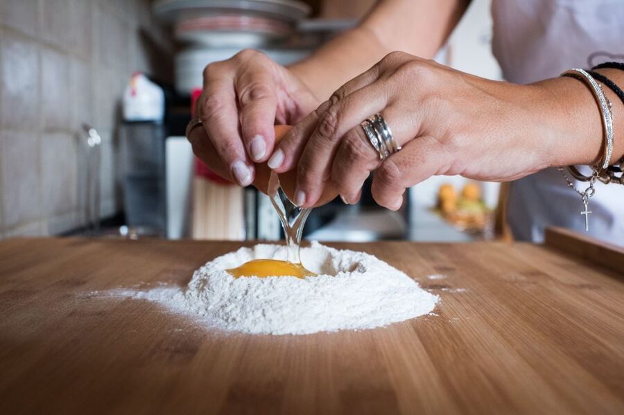 Como: Pasta and Tiramisu Class at a Local's Home - Dietary Needs: What They Can Cater For