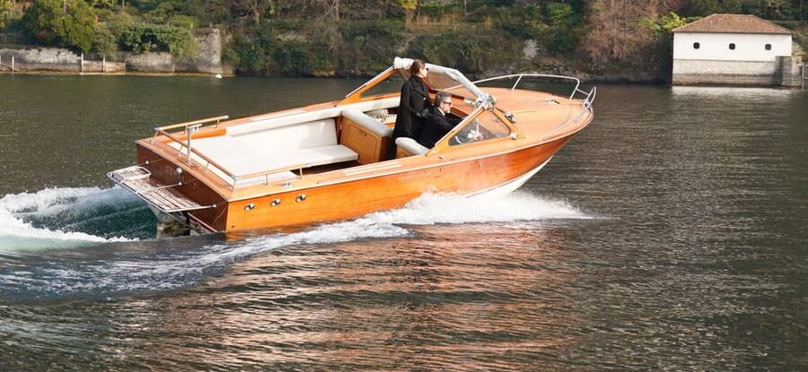 Como: Private Classic Wooden Boat Tour with Prosecco - Price and What You Get for Your Money