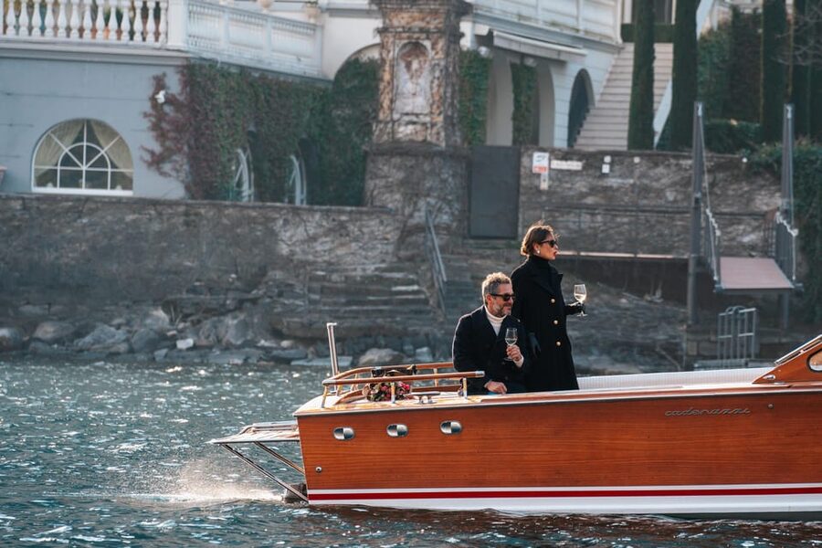 Como: Private Classic Wooden Boat Tour with Prosecco - Villa Erba: One of the Route’s Best First Basin Views