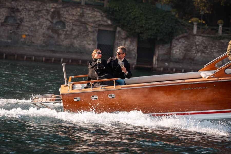 Como: Private Classic Wooden Boat Tour with Prosecco - Captain Commentary Is the Secret Sauce