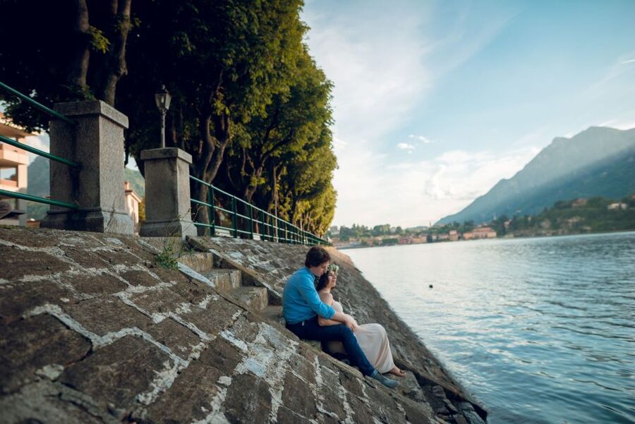 Como: Private Photoshoot with Post-Editing - Lakefront walk and Villa Olmo gardens: the romantic payoff