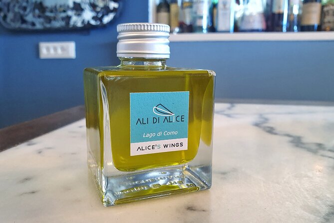 E.V.O. oil of Lake Como tasting+ food pairings - The olive grove moment: learning how to taste, not just sip oil