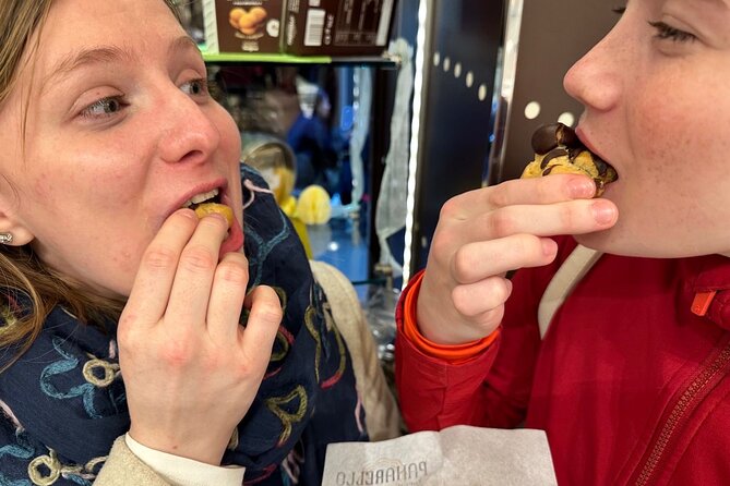 Eating Milan Street Food Tour with Guided Tasting and Sightseeing - Why This 2.5-Hour Street Food Walk Works in Milan