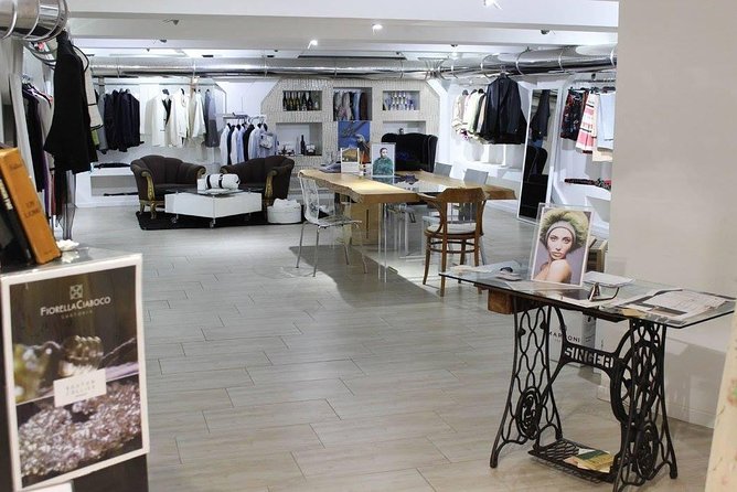 Fashion Workshop in Atelier and Fashion District Tour - Why the private format makes the tour feel personal
