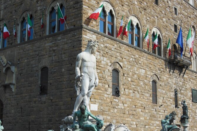 Florence Renaissance and Medieval: Day Trip from Milano by High-Speed Train - Guides make the difference, and the right names pop up