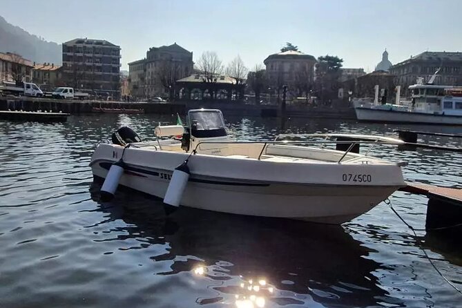From 1H to 4H License Free Boat Rental 40cv Lake Como - Why a self-drive boat rental works so well on Lake Como