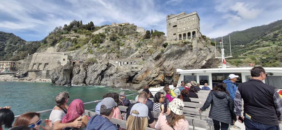 From Milan: Cinque Terre with Portovenere and Boat Cruise - Shared cruise time on the Ligurian Sea: where the coast becomes a story