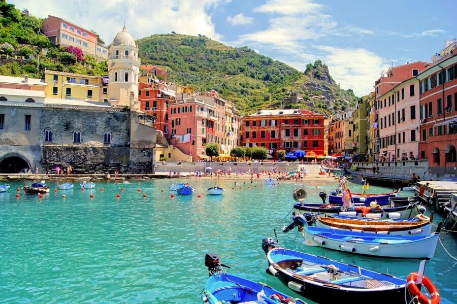 From Milan: Cinque Terre with Portovenere and Boat Cruise - The short sightseeing cruise and the return to Milan