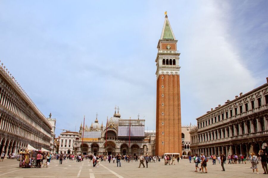 From Milan: Day Trip to Venice with Guided City Tour - Afternoon free time: lunch, museums, and traditional souvenir shopping