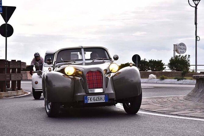 From Milan | Drive a vintage car on Lake Como - Meeting at Piazza XXV Aprile and getting your bearings