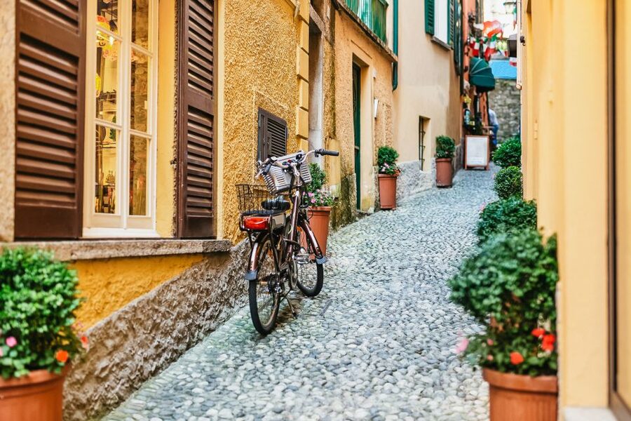 From Milan: Lake Como & Bellagio DayTour with Private Cruise - Getting Around: Buses, Ferries, and Why Timing Feels Real