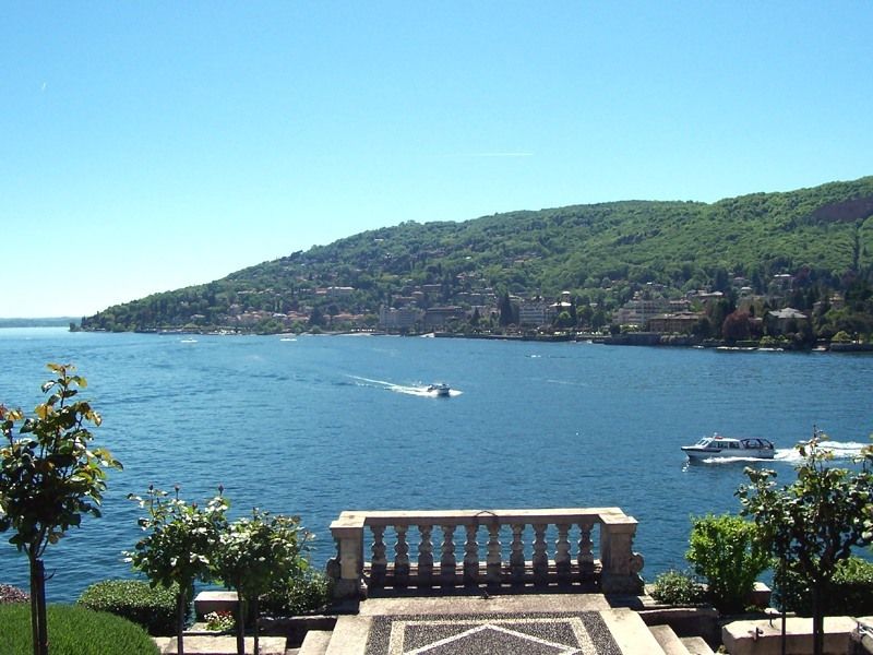 From Milan: Stresa, Alps, & Lake Maggiore Full-Day Tour - Key things to love about this Lake Maggiore tour