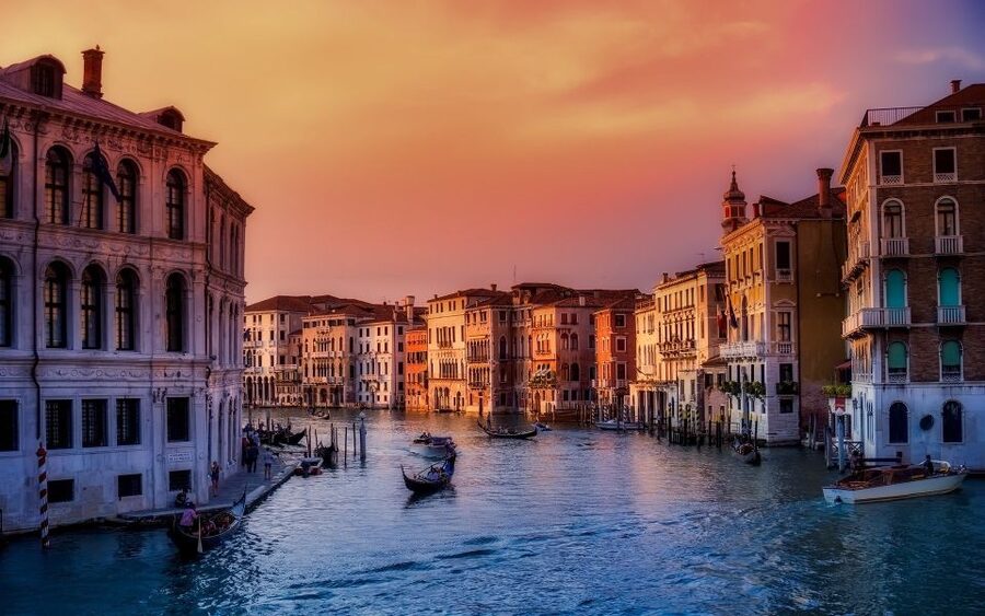 From Milan: Venice and Verona Full-Day Tour by Train - Venice Free Time: Shopping, Photos, and the Gondola Question