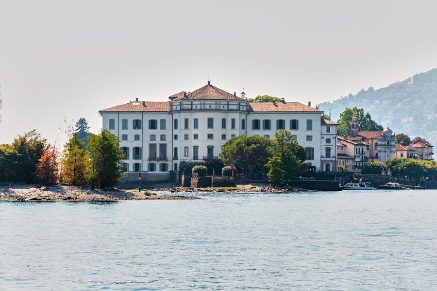 From Stresa: 2 Borromean Islands Hop-on Hop-off Boat Tour - Money math: ticket value plus landing tax and optional entrances